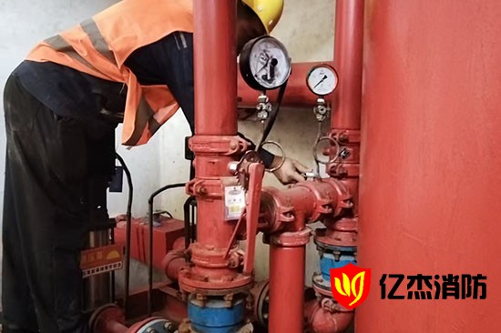 �WУ�������̸������Ҫ������Щ