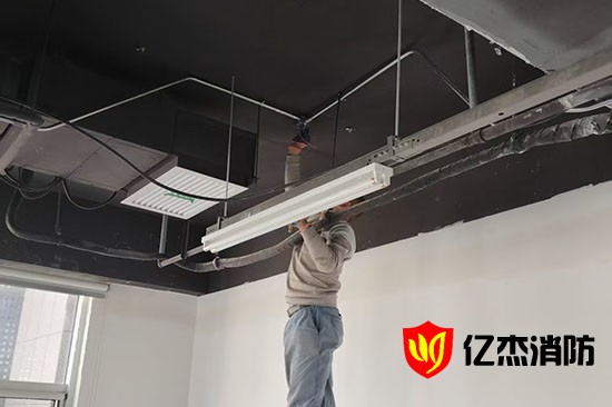 �¸���ľƵ�������������Ҫ����늙z����